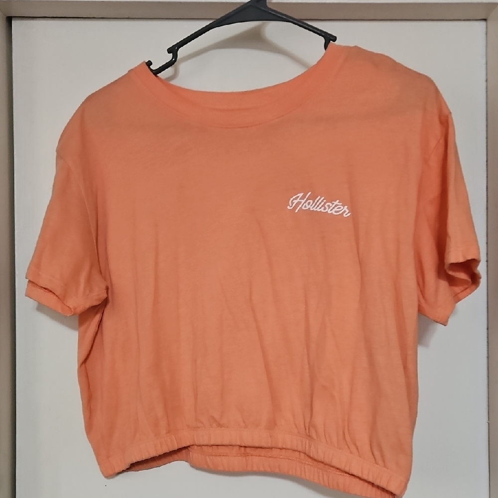 Hollister Women's Orange Crop Top